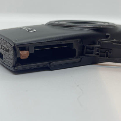 【全額返金保証】【最速発送】Canon コンパクトデジタルカメラ IXY 650 ブラック 動作確認済