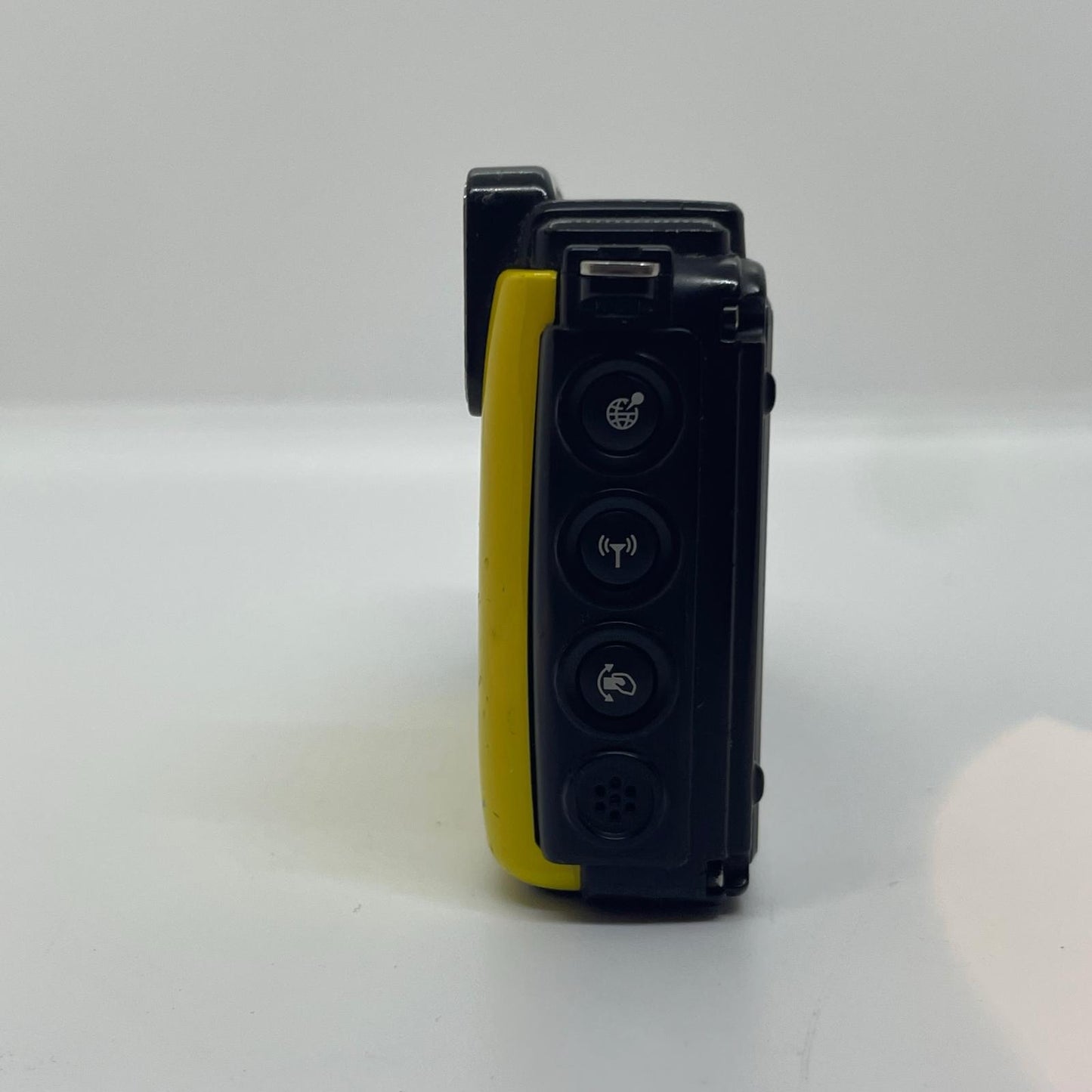 【全額返金保証】【最速発送】Nikon コンパクトデジタルカメラ COOLPIX AW130 イエロー 動作確認済