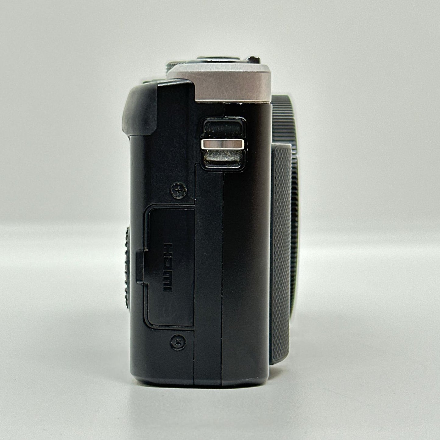 【全額返金保証】【最速発送】Panasonic コンパクトデジタルカメラ LUMIX DMC-TZ85 シルバー 動作確認済