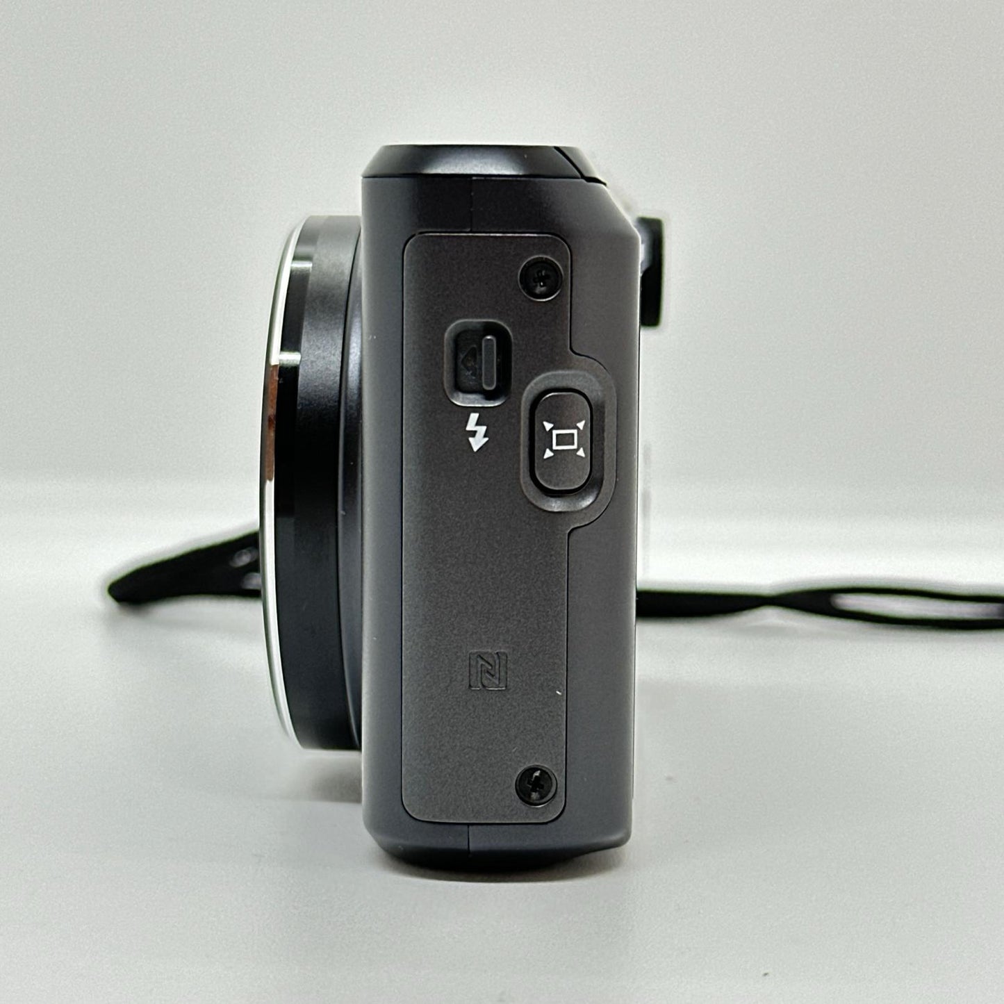 【全額返金保証】【最速発送】Canon コンパクトデジタルカメラ PowerShot SX720 HS ブラック 美品 動作確認済