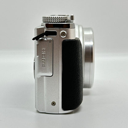 【全額返金保証】【最速発送】OLYMPUS コンパクトデジタルカメラ STYLUS SH-60 美品 動作確認済