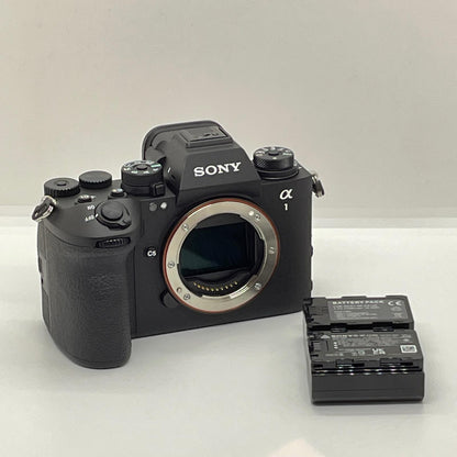 【全額返金保証】【最速発送】Sony デジタル一眼 α1 II ILCE-1M2 ボディ 美品 動作確認済