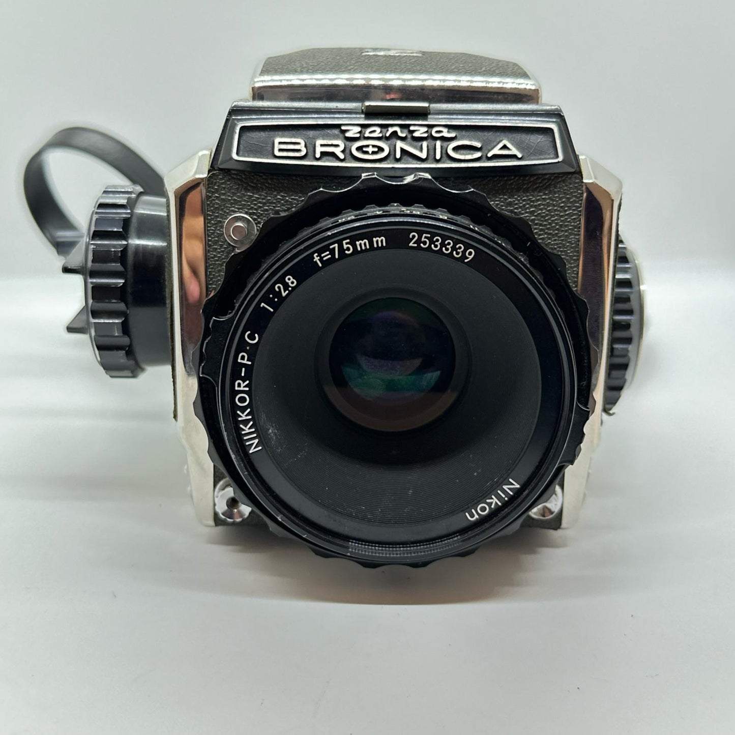 【最速発送】 ZENZA BRONICA S2 + NIKKOR-P・Ｃ 75mm F2.8【難有】