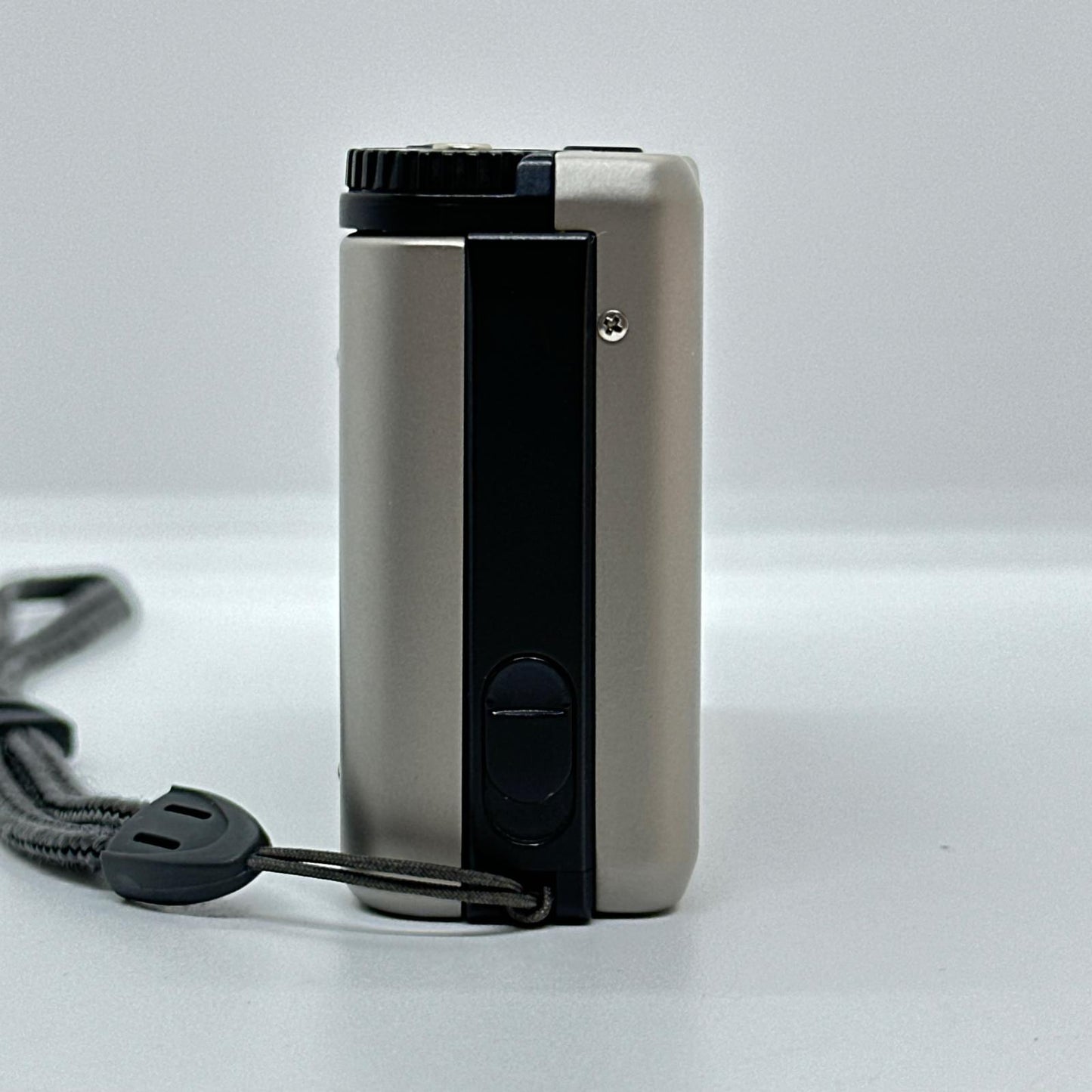 【最速発送】CONTAX T3 チタンシルバー シングルティース 前期型 【難有】