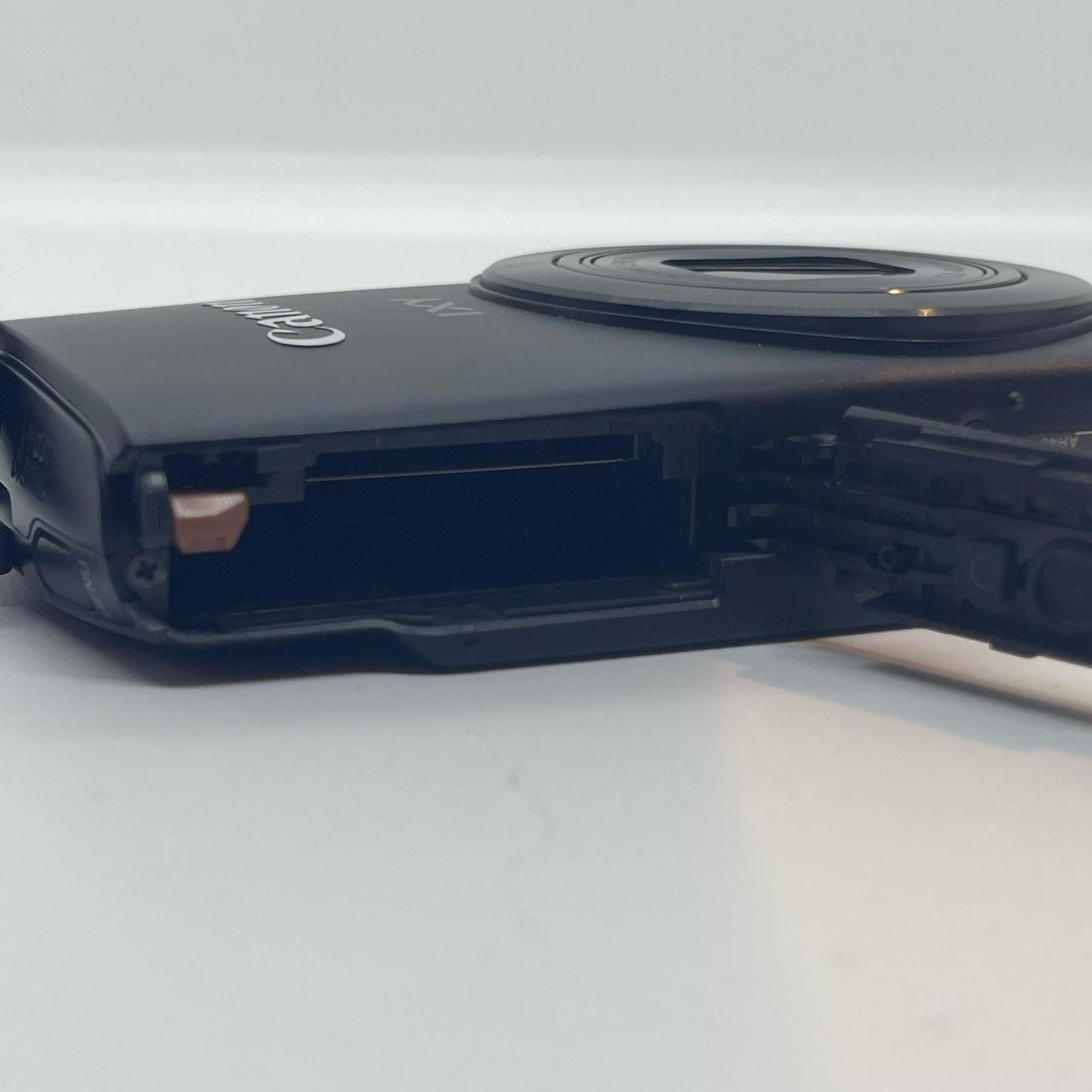 【全額返金保証】【最速発送】Canon コンパクトデジタルカメラ IXY 600F 美品 動作確認済