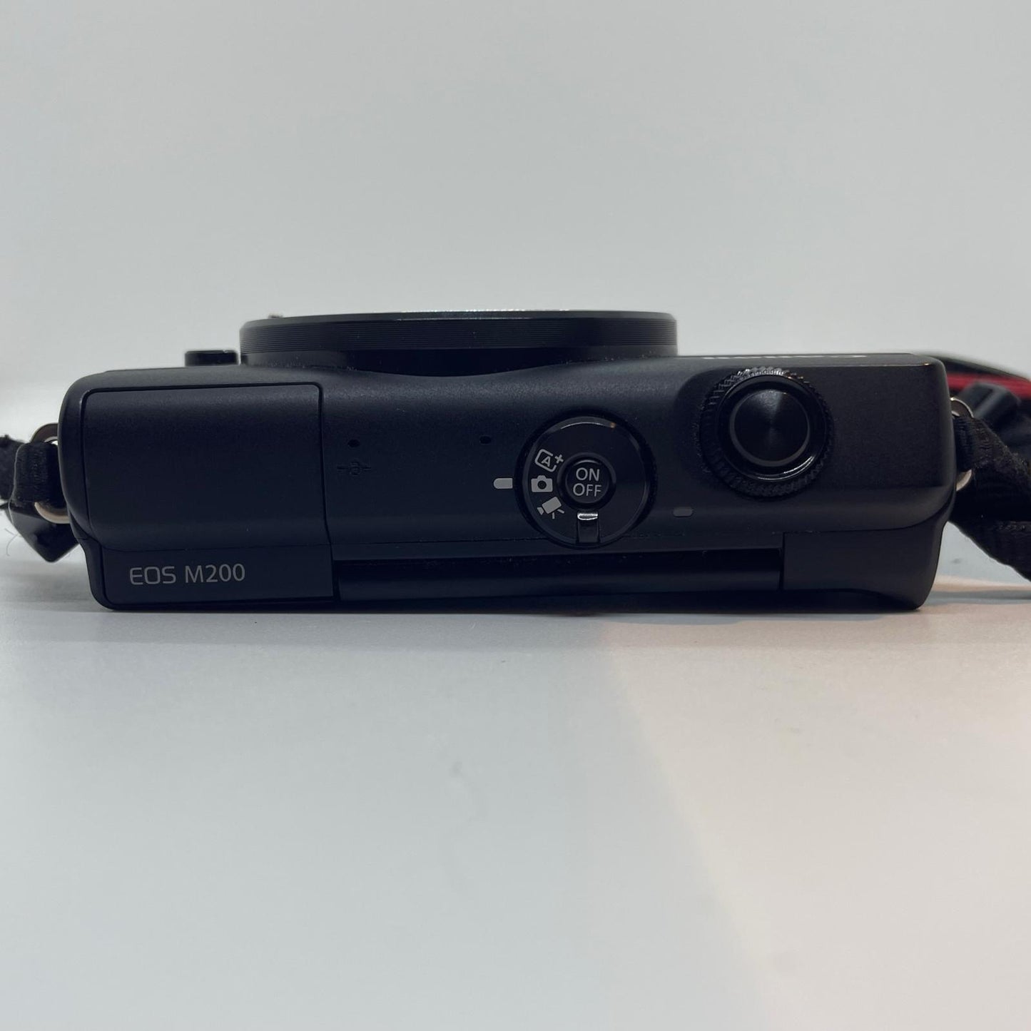 【全額返金保証】【最速発送】Canon デジタル一眼 EOS M200 ボディ 美品 動作確認済