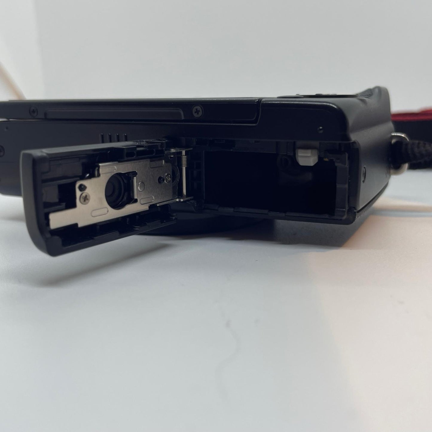 【全額返金保証】【最速発送】Canon デジタル一眼 EOS M200 ボディ 美品 動作確認済
