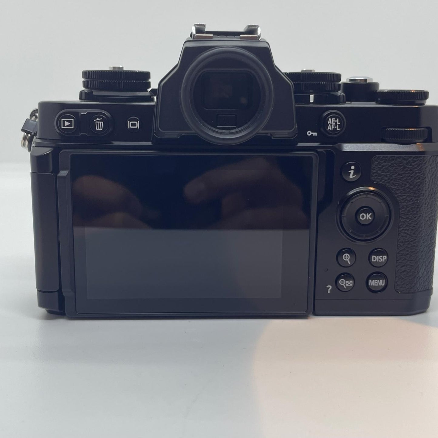 【全額返金保証】【最速発送】Nikon デジタル一眼 Z fc 16-50 VR レンズキット 美品 動作確認済