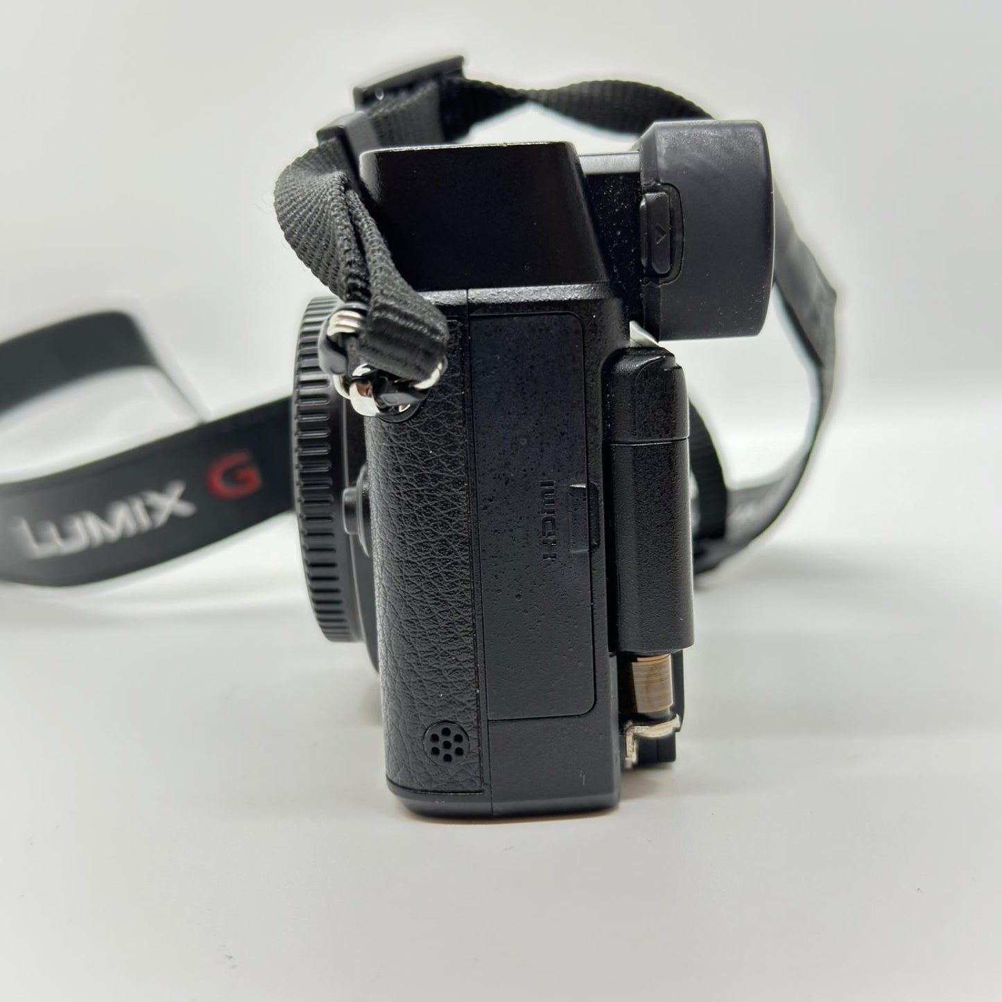 【全額返金保証】【最速発送】Panasonic デジタル一眼 LUMIX DMC-GX8 ボディ 美品 動作確認済