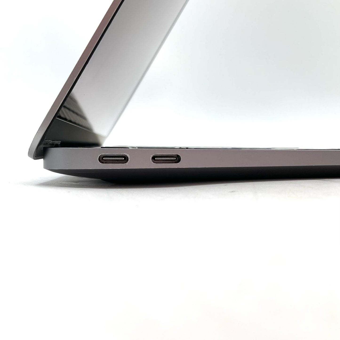 【全額返金保証】【最速発送】Apple MacBook Air 13インチ 2020 1.1 GHz クアッドコア Intel core i5 8GB 256GB スペースグレイ 動作確認済