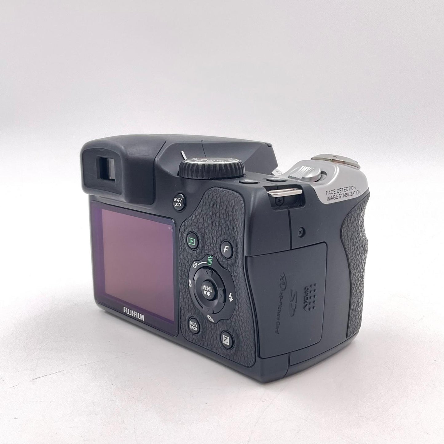 【全額返金保証】【最速発送】FUJIFILM コンパクトデジタルカメラ FinePix S8100fd 美品 動作確認済
