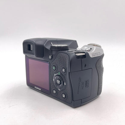 【全額返金保証】【最速発送】FUJIFILM コンパクトデジタルカメラ FinePix S8100fd 美品 動作確認済