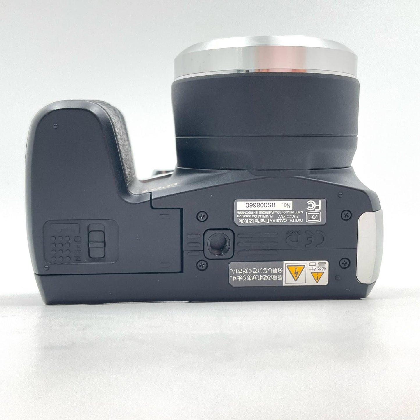 【全額返金保証】【最速発送】FUJIFILM コンパクトデジタルカメラ FinePix S8100fd 美品 動作確認済