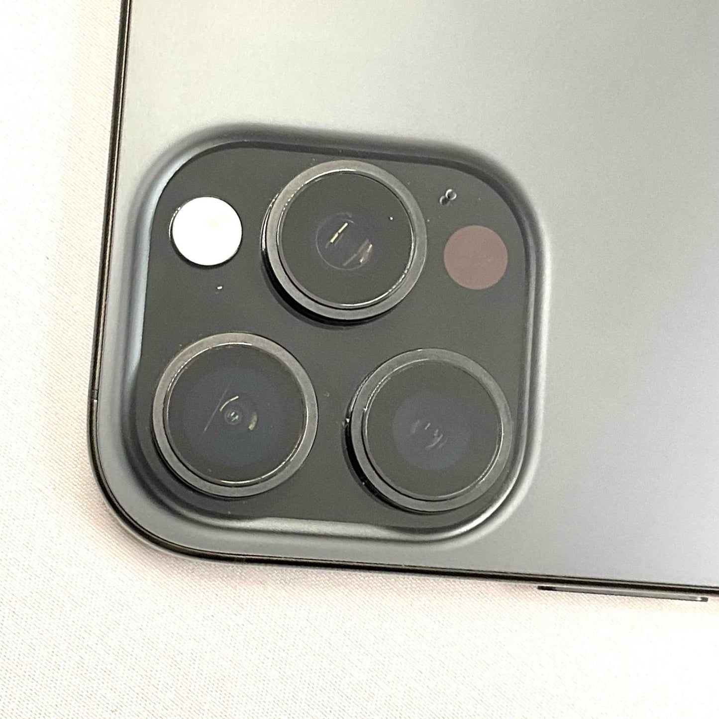 【全額返金保証】【最速発送】Apple iPhone iPhone 16 Pro Max 256GB ブラックチタニウム SIMフリー 白ロム 美品 動作確認済 100%