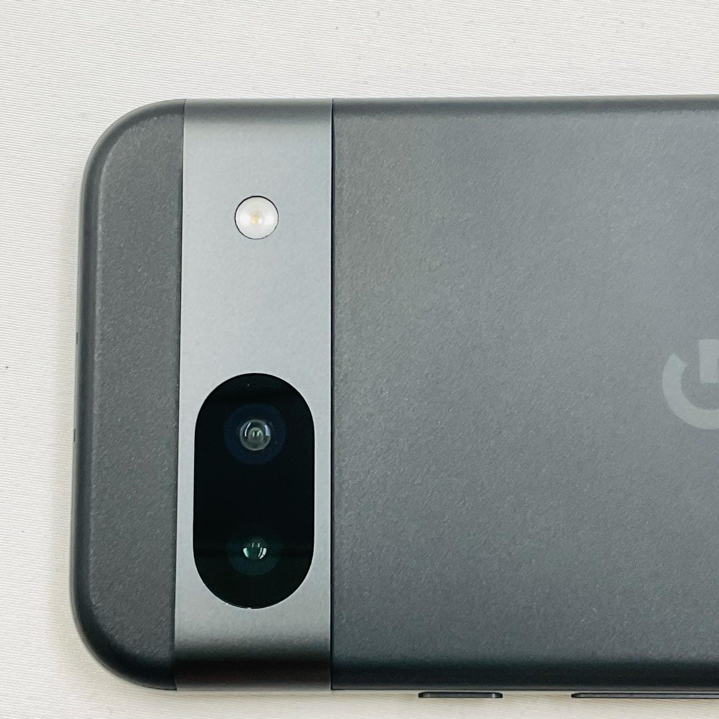【全額返金保証】【最速発送】Google Pixel 8a 128GB オビシディアン docomo SIMフリー G567D 白ロム 美品 動作確認済