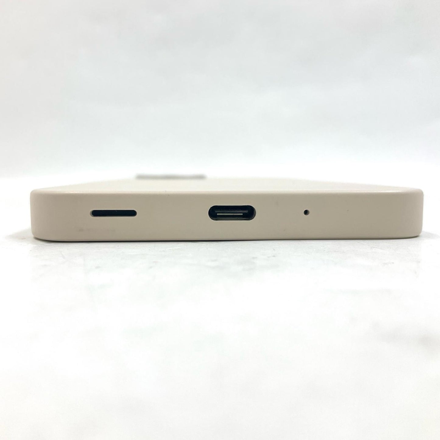 【全額返金保証】【最速発送】SHARP AQUOS wish4 64GB ホワイト docomo SH-52E 白ロム 美品 動作確認済