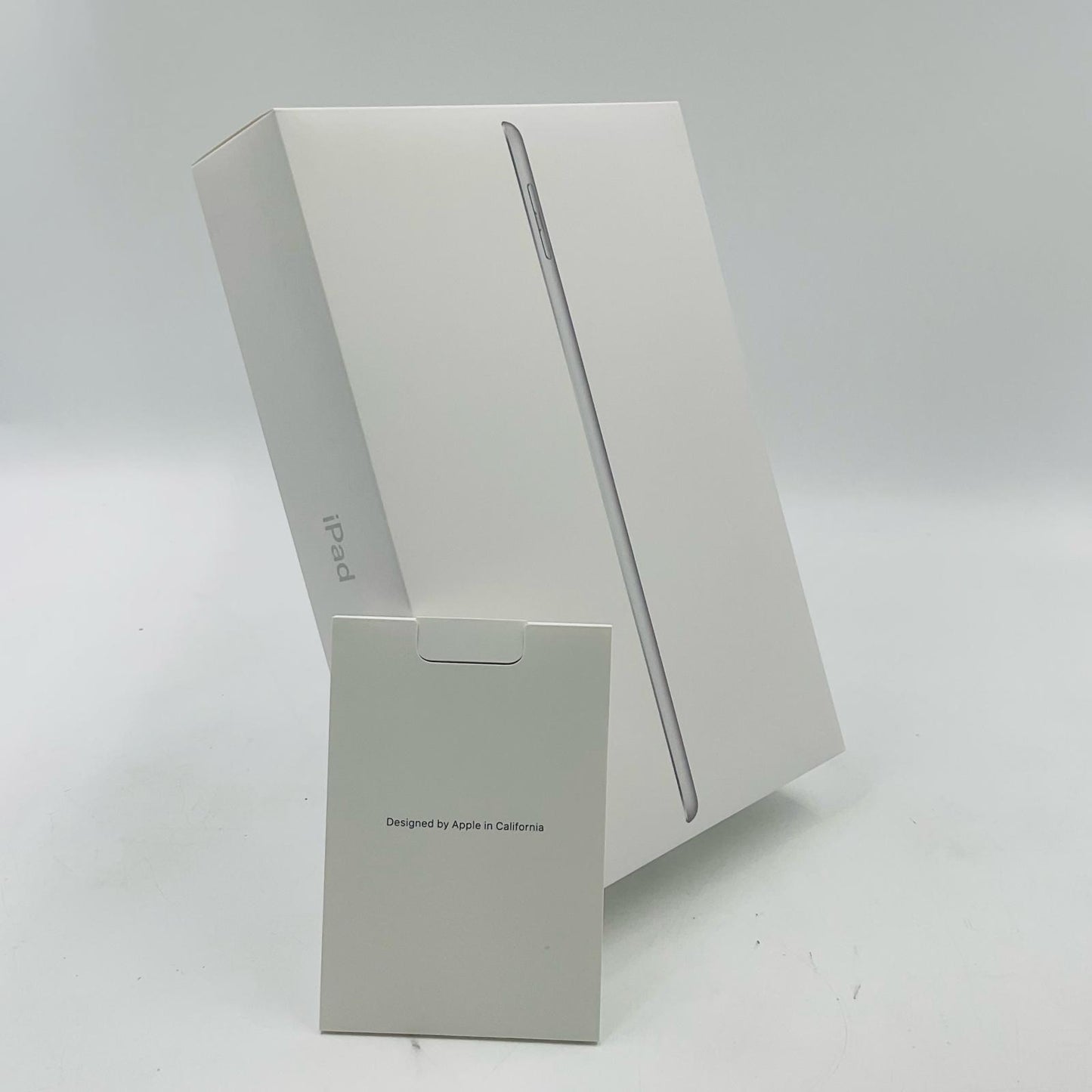 【全額返金保証】【最速発送】Apple iPad iPad 第6世代 32GB シルバー WiFi+Cellular docomo 白ロム 美品 動作確認済