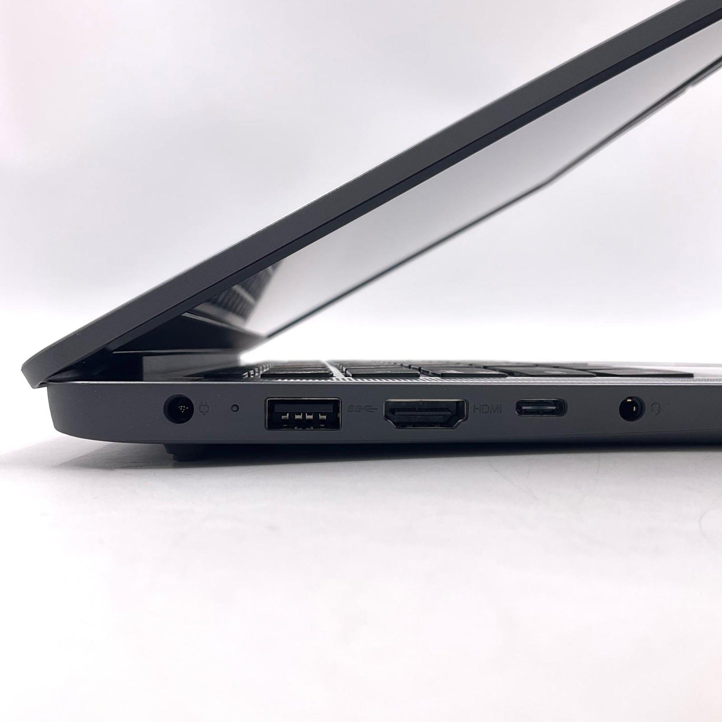 【全額返金保証】【最速発送】Lenovo IDEAPAD Slim 3 82XL0089JP Ryzen 7 5825U 16GB M.2 SSD 512GB 100% 超美品 動作確認済