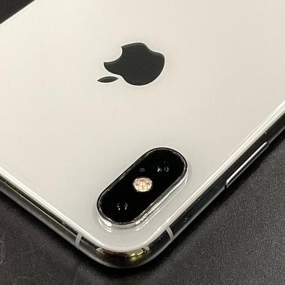 【全額返金保証】【最速発送】Apple iPhone iPhone XS Max 256GB ホワイトチタニウム docomo 白ロム 動作確認済 77%