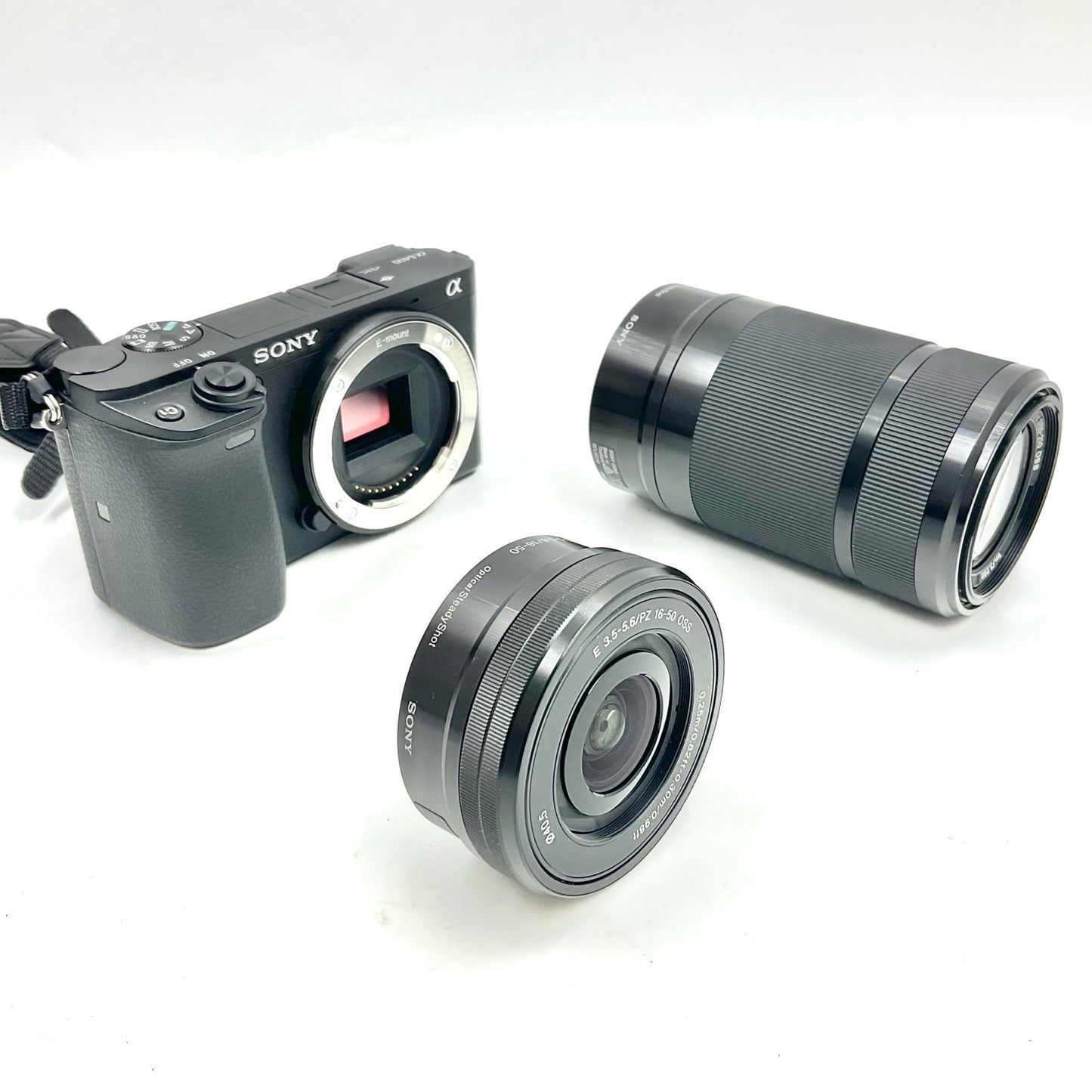 【全額返金保証】【最速発送】Sony デジタル一眼 α6400 ILCE-6400Y ダブルズームレンズキット ブラック 美品 動作確認済