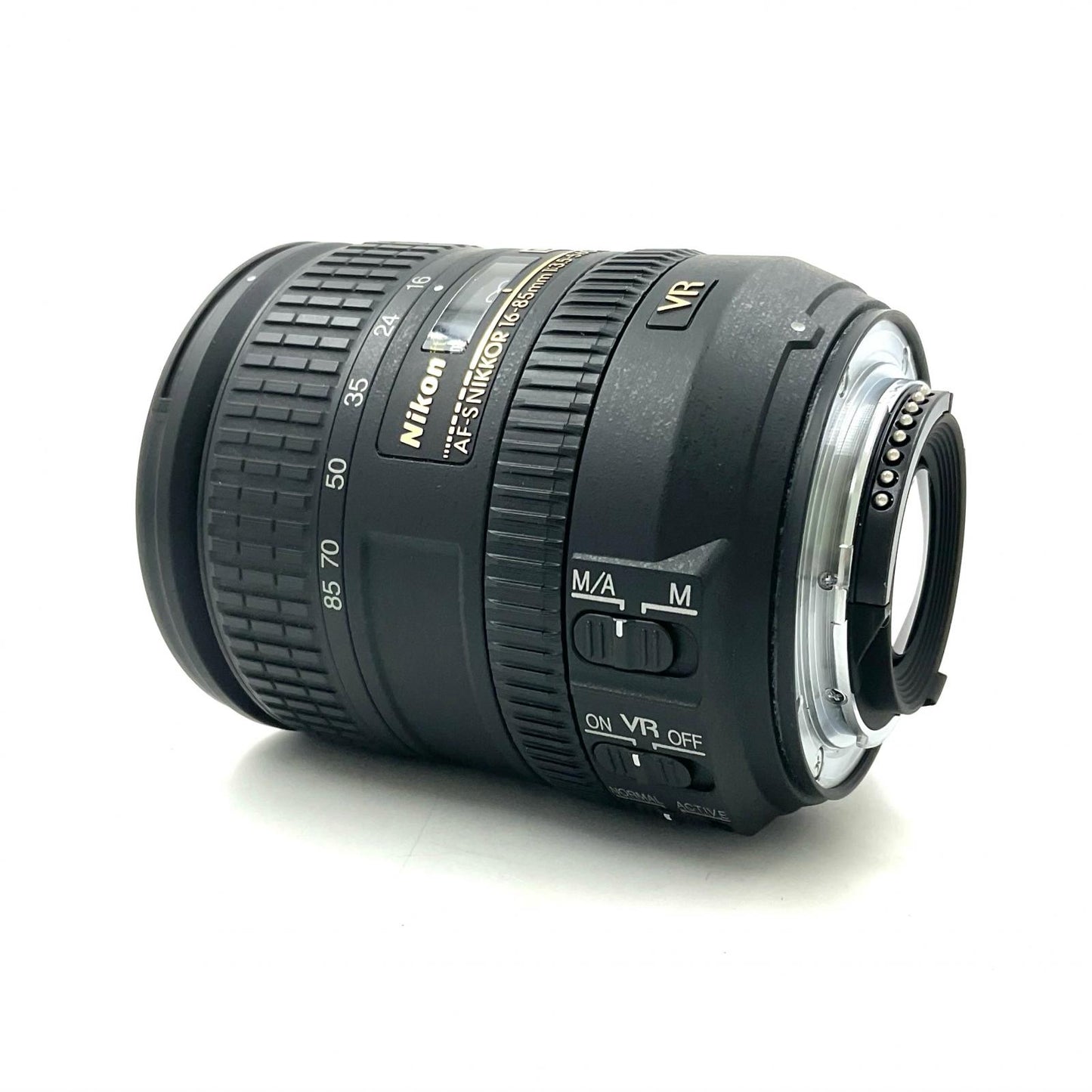 【全額返金保証】【最速発送】Nikon AF-S DX NIKKOR 16-85mm f/3.5-5.6G ED VR 美品 動作確認済