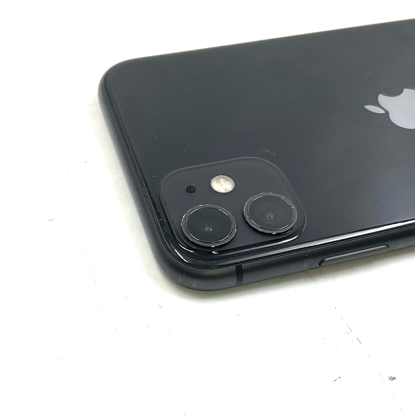 【全額返金保証】【最速発送】Apple iPhone iPhone 11 64GB ブラック SIMフリー 白ロム 動作確認済 82%
