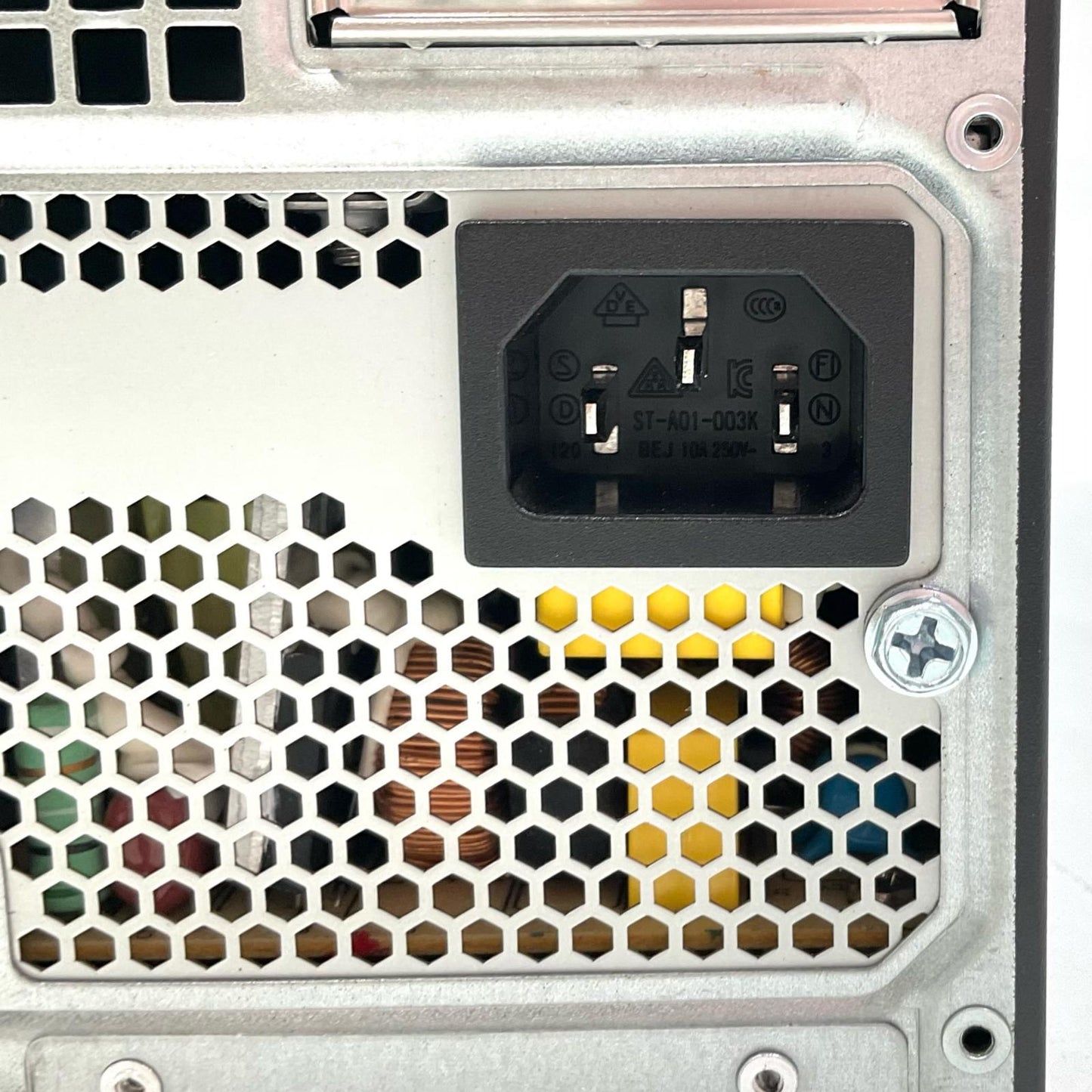 【全額返金保証】【最速発送】フロンティア FRCSH310/WS3 Intel(R) Core(TM) i5-9400 CPU @ 2.90GHz 8GB SSD 480GB 美品 動作確認済