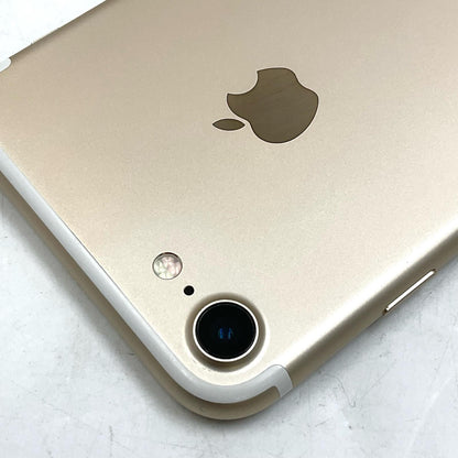 【全額返金保証】【最速発送】Apple iPhone iPhone 7 128GB ゴールド au 白ロム 動作確認済 73%