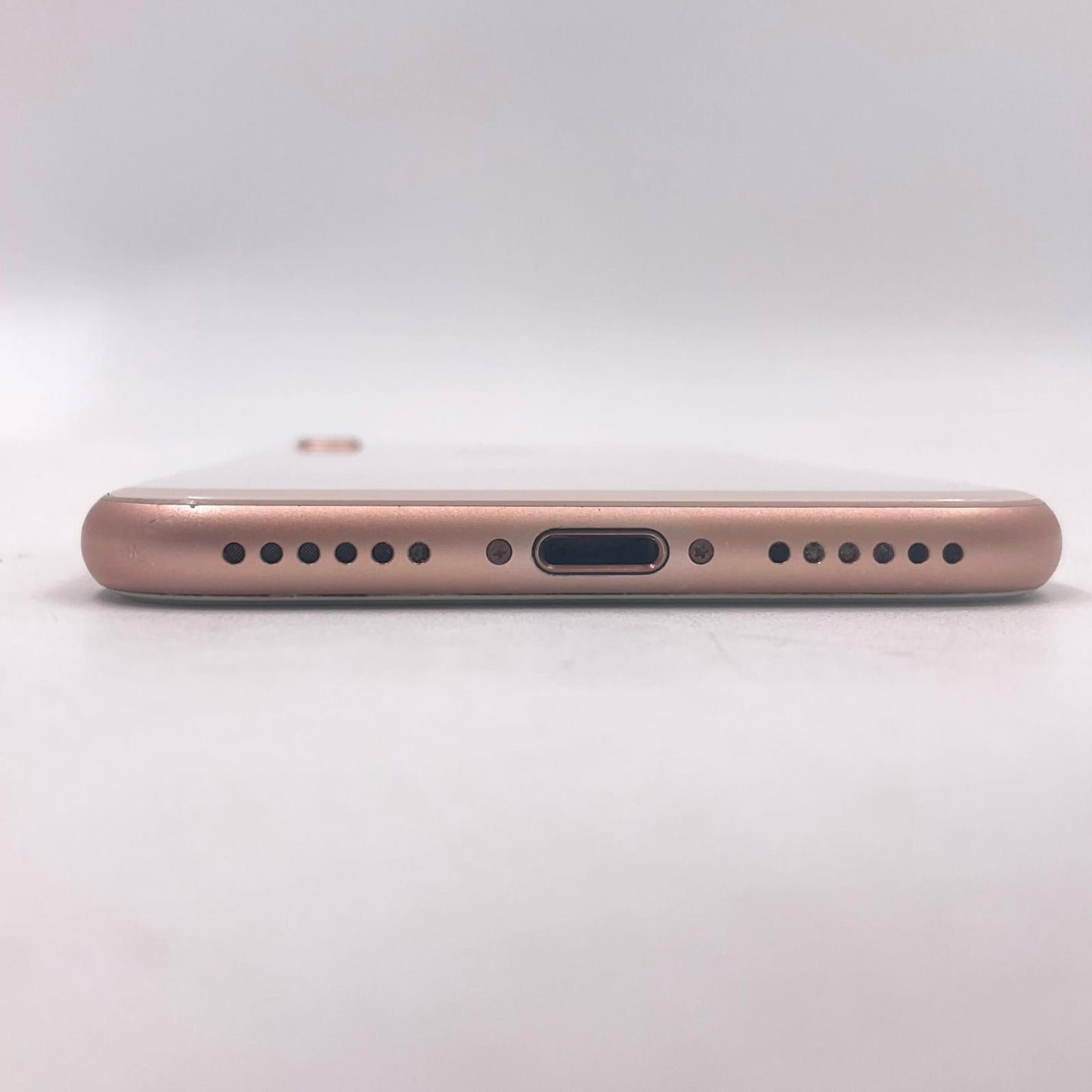 【全額返金保証】【最速発送】Apple iPhone iPhone 8 64GB スペースグレイ docomo 白ロム 動作確認済 81%