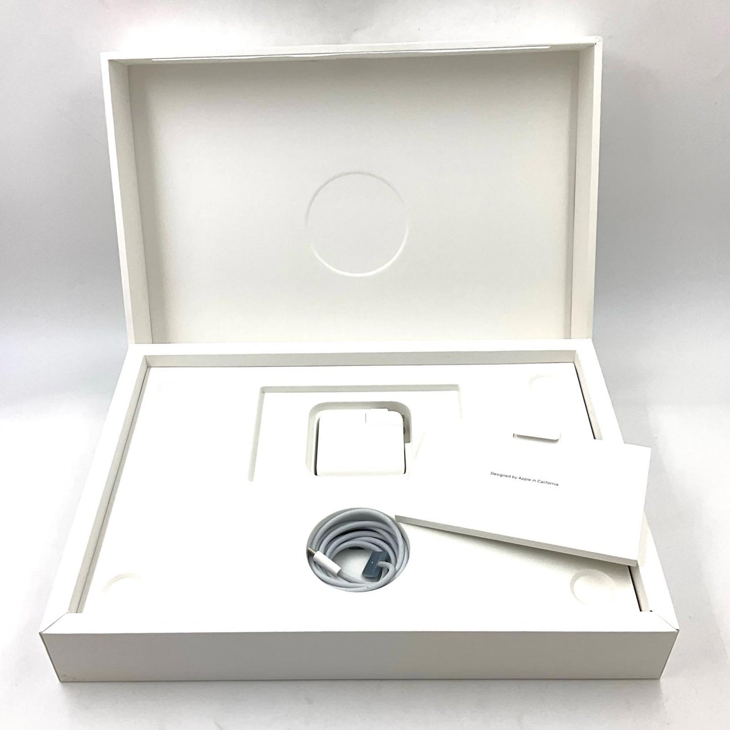 【全額返金保証】【最速発送】Apple MacBook Air 15.3インチ 2025 Apple M4 16GB 512GB ｽｶｲﾌﾞﾙｰ 100% 超美品 動作確認済