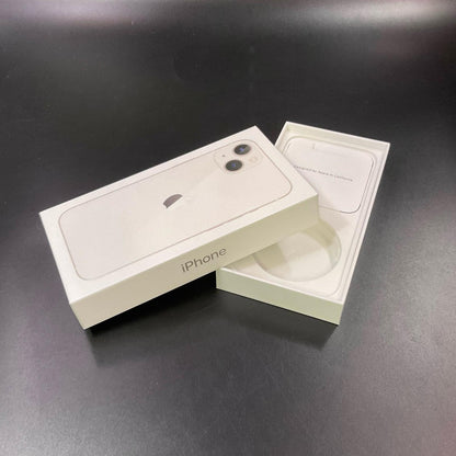 【全額返金保証】【最速発送】Apple iPhone iPhone 13 128GB スターライト au SIMフリー 白ロム 美品 動作確認済 87%