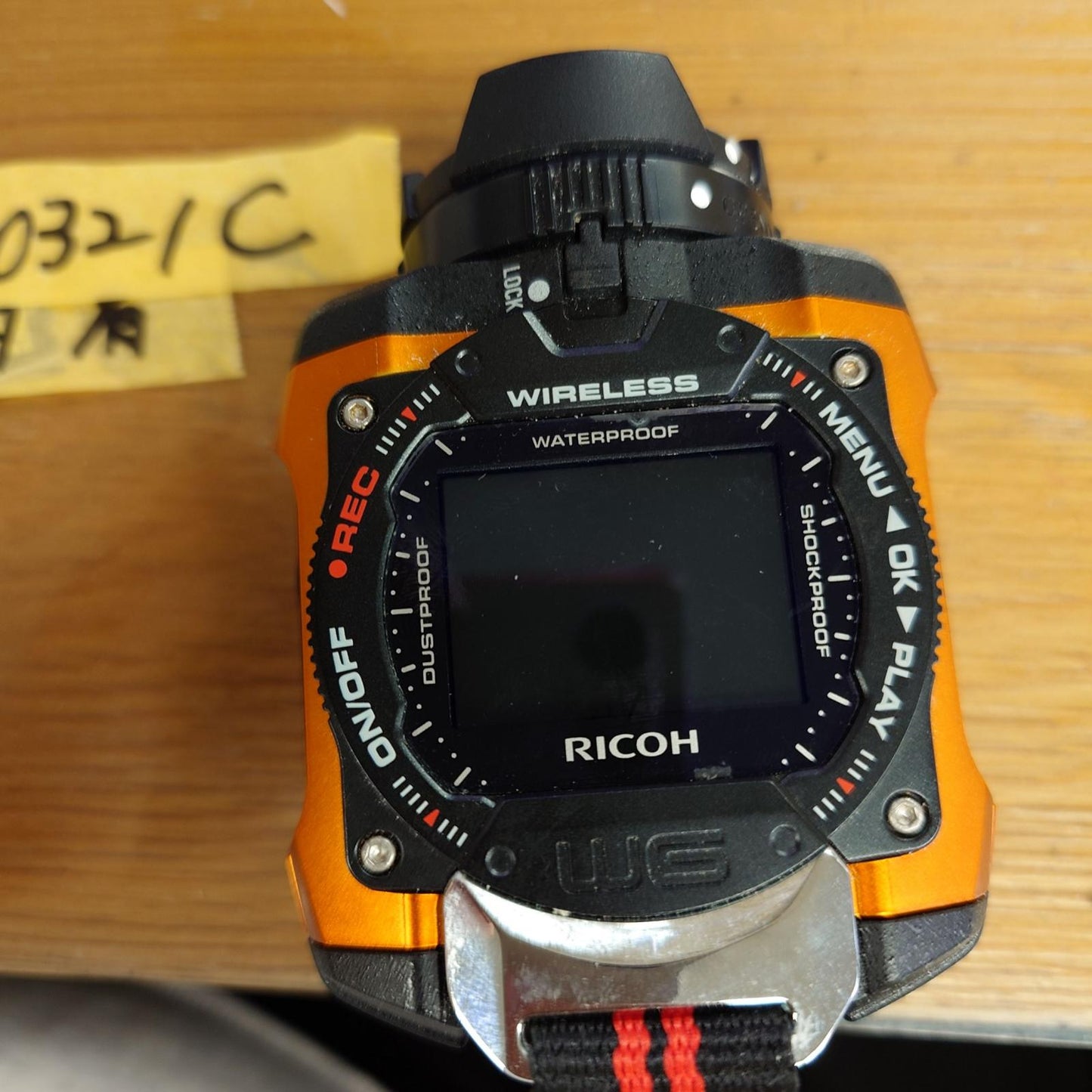 【全額返金保証】【最速発送】RICOH WG-M1 防水アクションカメラ オレンジ 動作確認済