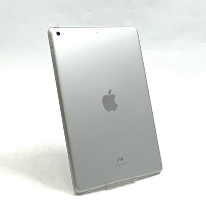 【全額返金保証】【最速発送】Apple iPad iPad 10.2インチ 第8世代 32GB シルバー Wi-Fi 美品 動作確認済