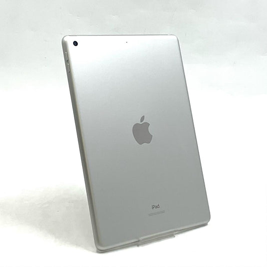 【全額返金保証】【最速発送】Apple iPad iPad 10.2インチ 第8世代 32GB シルバー Wi-Fi 美品 動作確認済