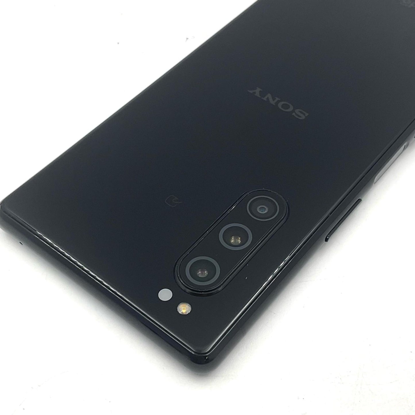 【全額返金保証】【最速発送】Sony Xperia 5 64GB ブラック docomo SO-01M 白ロム 美品 動作確認済