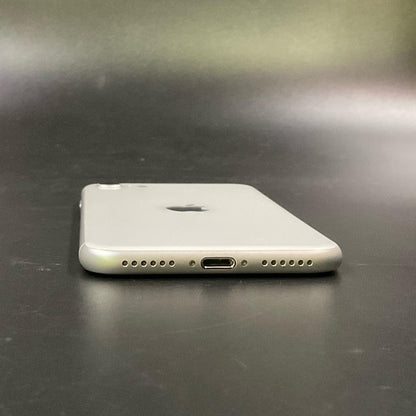 【全額返金保証】【最速発送】Apple iPhone iPhone SE（第2世代） 64GB au 白ロム 動作確認済 76%