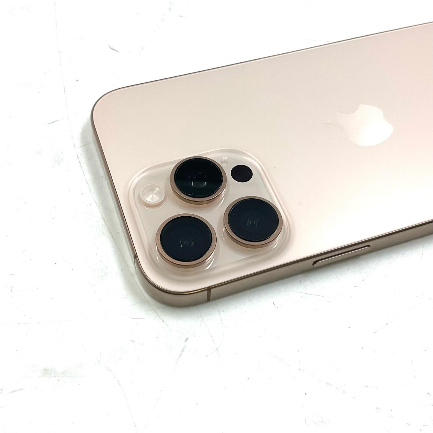 【全額返金保証】【最速発送】Apple iPhone iPhone 16 Pro Max 512GB デザートチタニウム SIMフリー 白ロム 超美品 動作確認済 93%