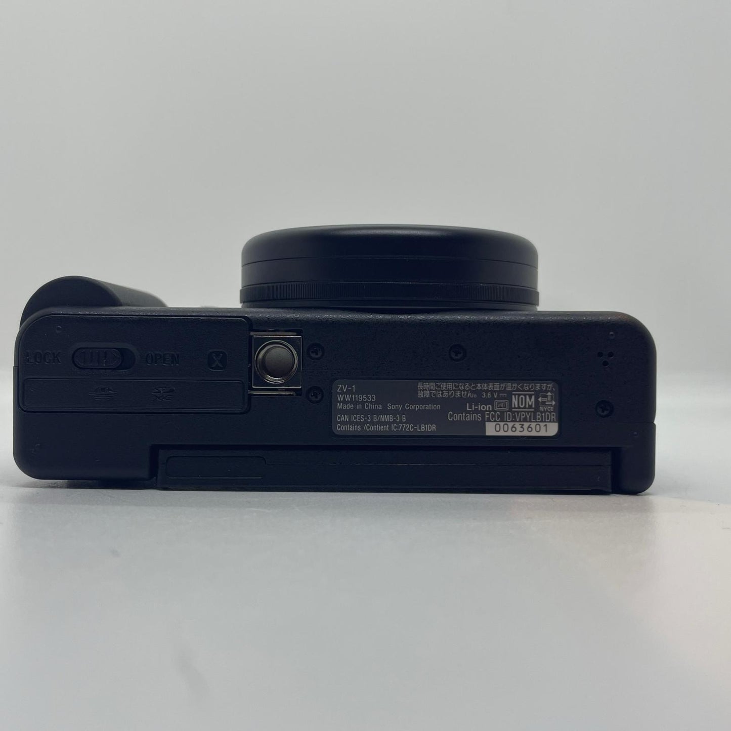 【全額返金保証】【最速発送】Sony コンパクトデジタルカメラ ZV-1 ブラック 超美品 動作確認済