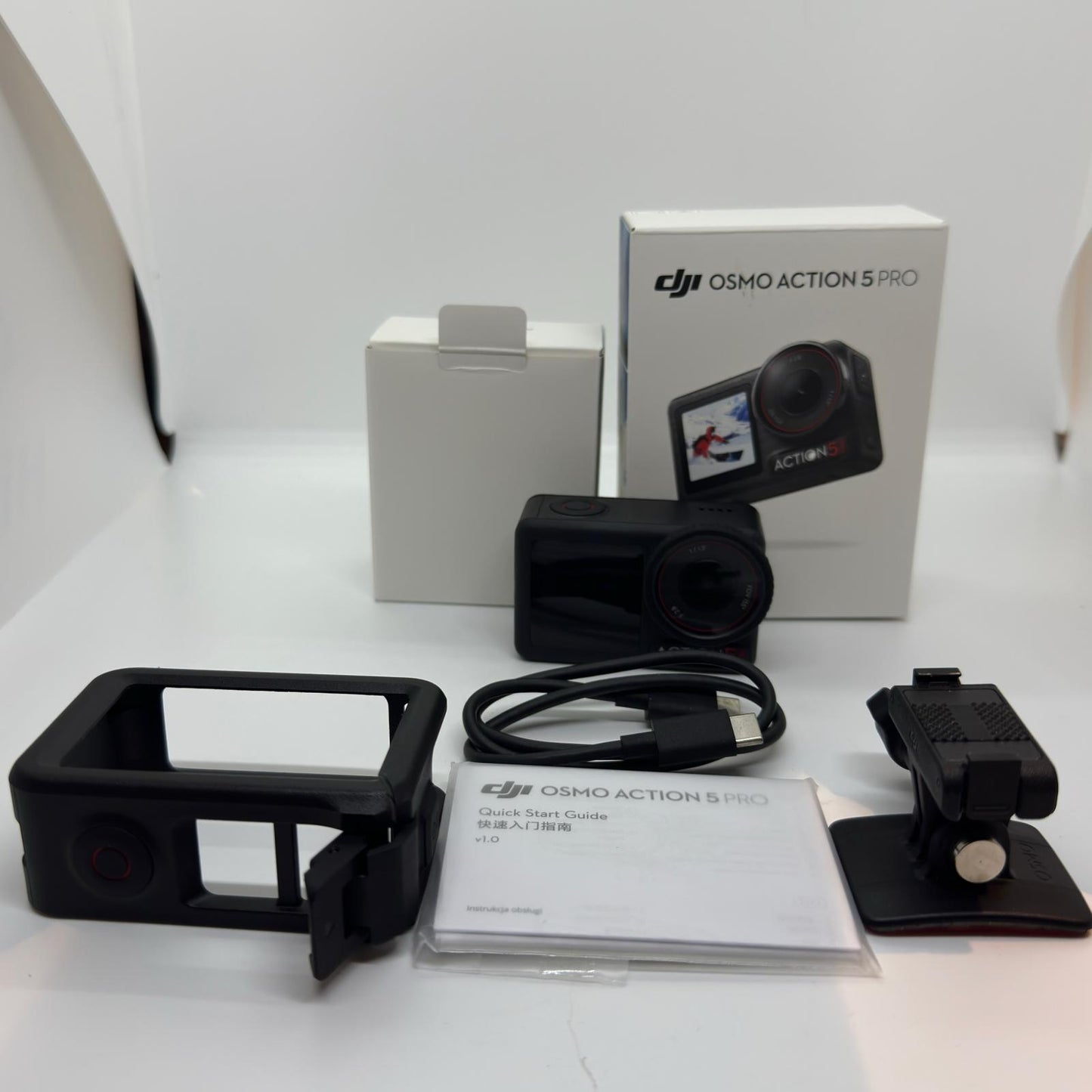 【全額返金保証】【最速発送】DJI OSMO ACTION 5 PRO 超美品 動作確認済