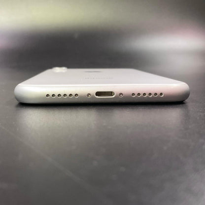 【全額返金保証】【最速発送】Apple iPhone iPhone XR 64GB ホワイト au SIMフリー 白ロム 動作確認済 84%