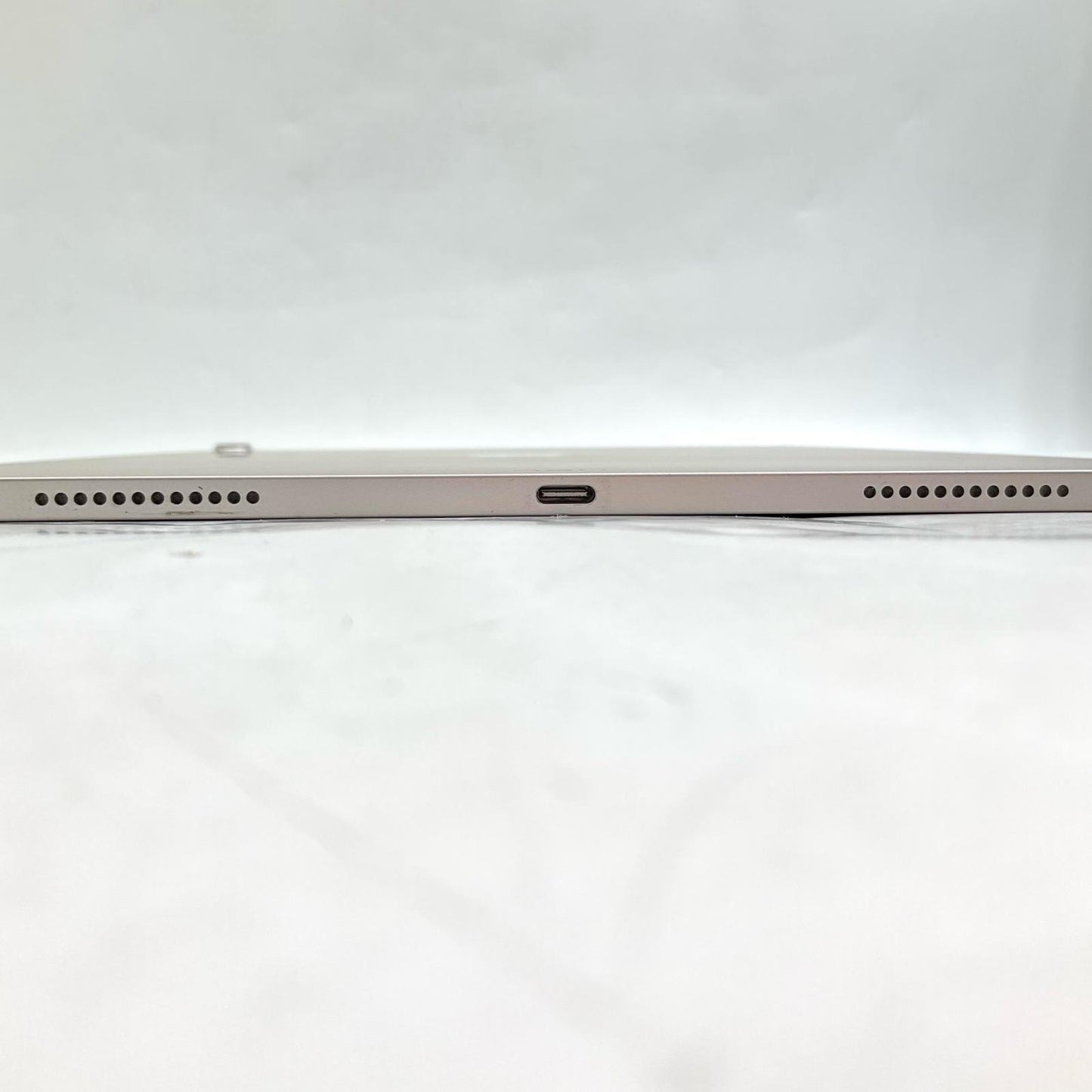 【全額返金保証】【最速発送】Apple iPad Air M3 13インチ 256GB スターライト Wi-Fi 超美品 動作確認済
