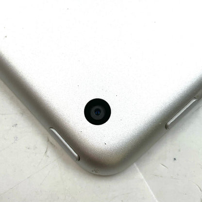【全額返金保証】【最速発送】Apple iPad iPad 10.2インチ 第9世代 64GB シルバー Wi-Fi 動作確認済