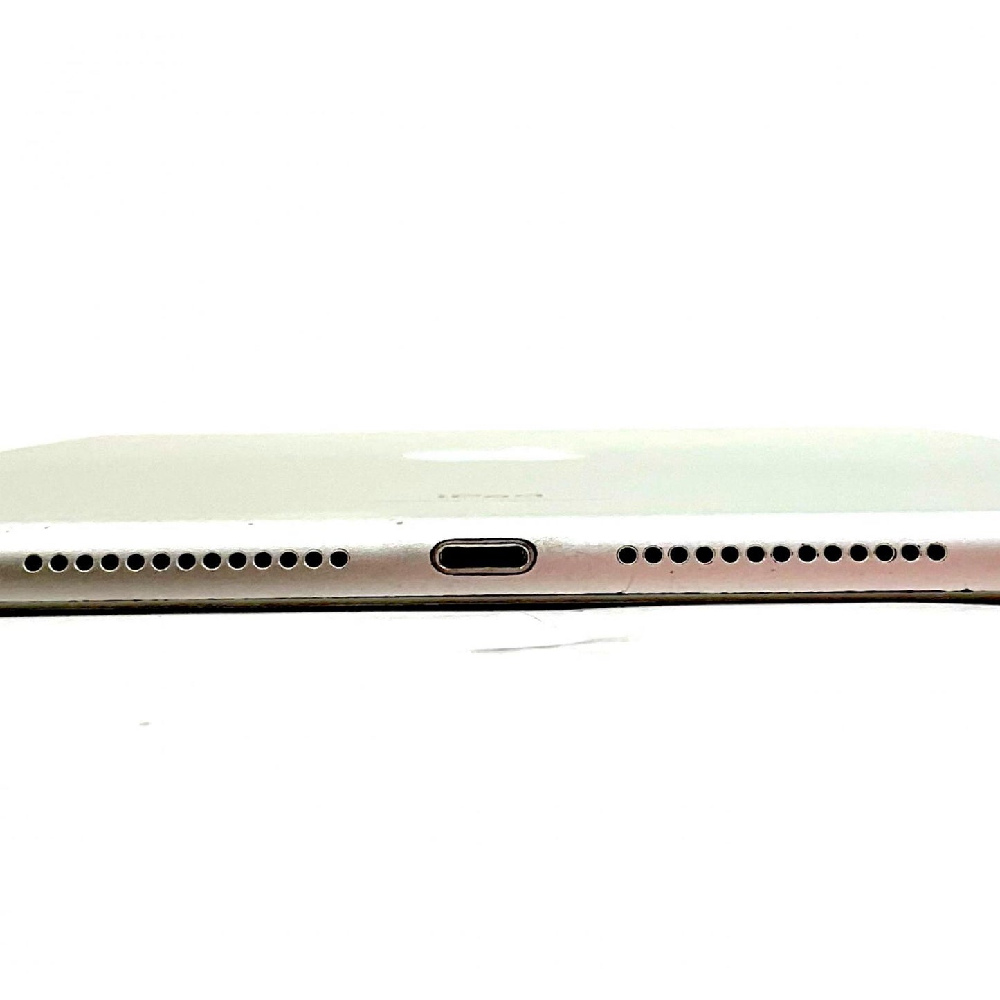 【全額返金保証】【最速発送】Apple iPad iPad 10.2インチ 第9世代 64GB シルバー Wi-Fi 動作確認済