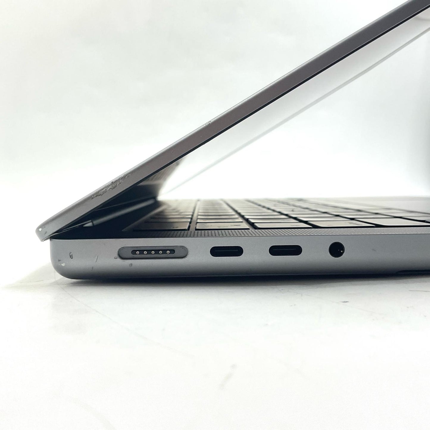【全額返金保証】【最速発送】Apple MacBook Pro 14.2インチ 2021 Apple M1 Pro 16GB 512GB スペースグレイ 92.5% 動作確認済