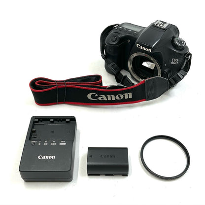 【全額返金保証】【最速発送】Canon デジタル一眼 EOS 60D EF-S18-135 IS レンズキット ブラック 動作確認済