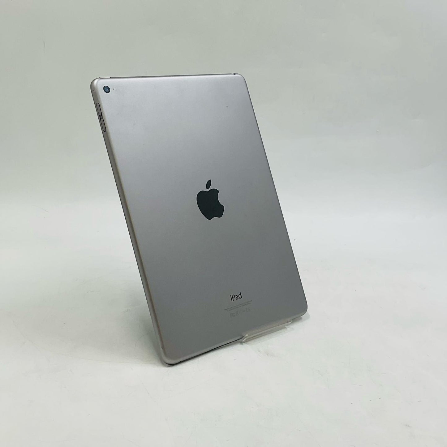 【全額返金保証】【最速発送】Apple iPad Air 9.7インチ 第2世代 16GB スペースグレイ Wi-Fi 美品 動作確認済