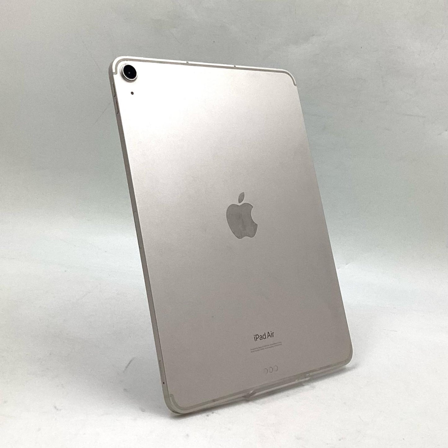 【全額返金保証】【最速発送】Apple iPad Air 10.9インチ 第5世代 64GB スターライト WiFi+Cellular docomo SIMフリー 白ロム 動作確認済