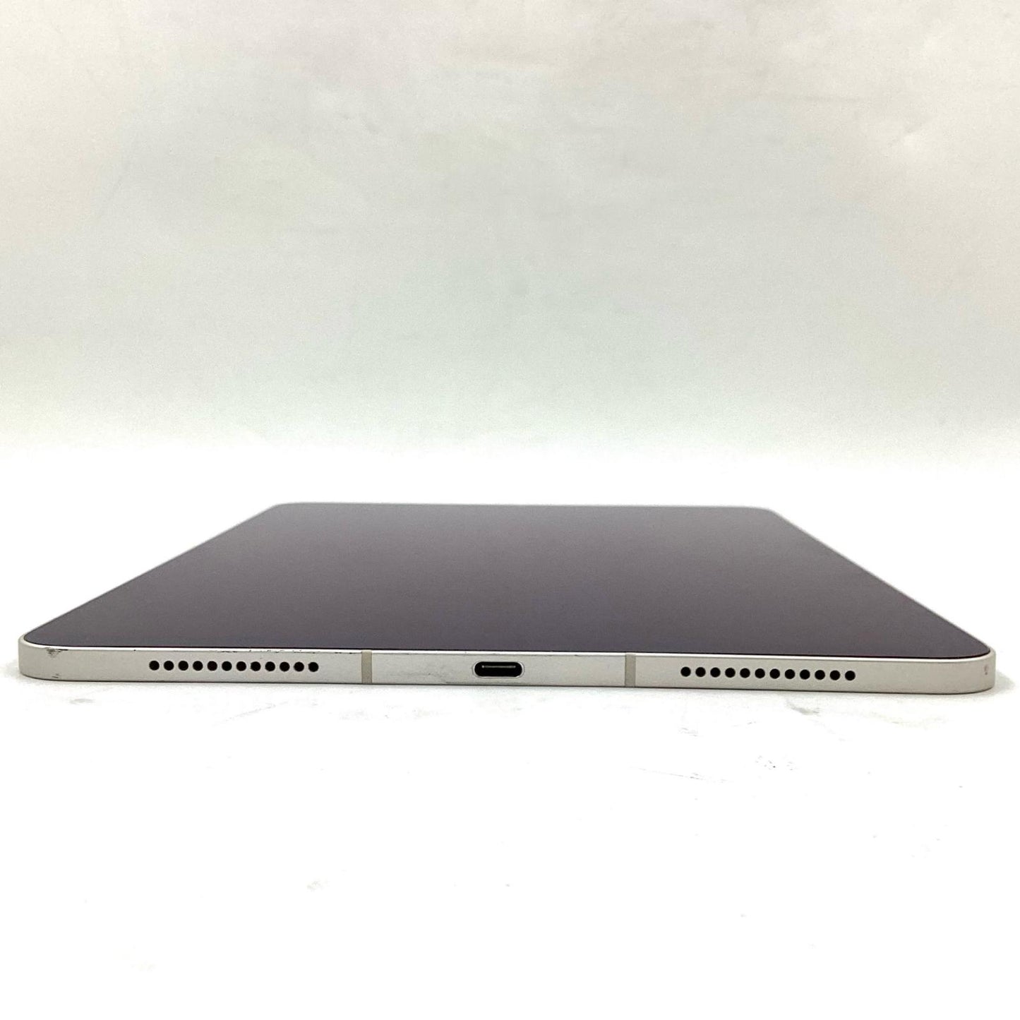 【全額返金保証】【最速発送】Apple iPad Air 10.9インチ 第5世代 64GB スターライト WiFi+Cellular docomo SIMフリー 白ロム 動作確認済