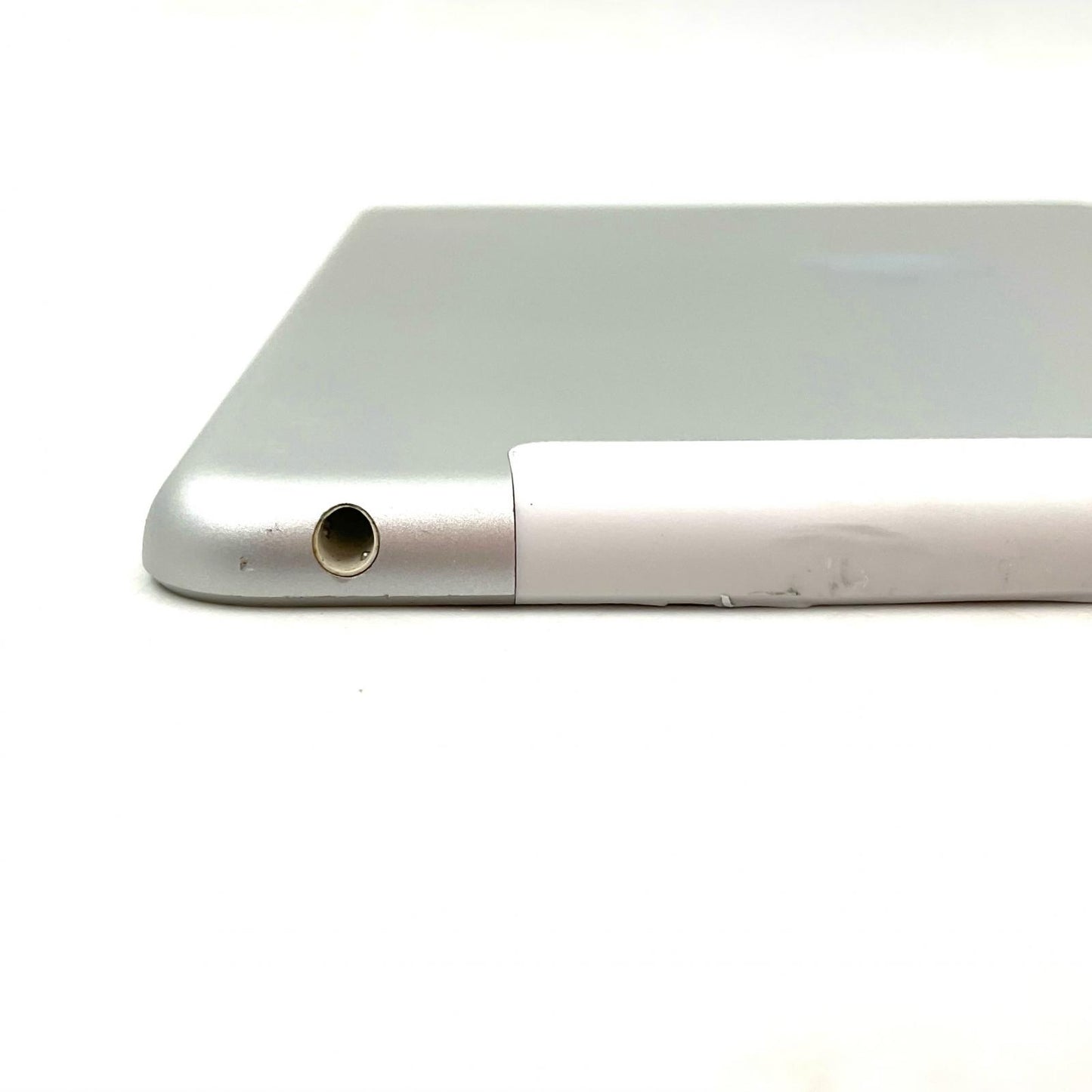 【最速発送】Apple iPad iPad 第7世代 Wi-Fi+Cellular 128GB Silver au 白ロム【難有】