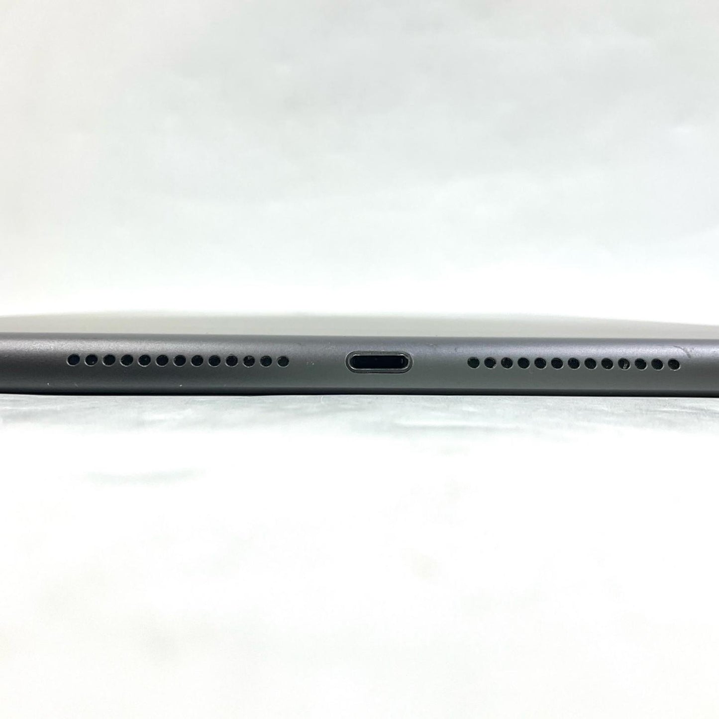 【最速発送】Apple iPad iPad 第8世代 Wi-Fi+Cellular 128GB Space Gray 白ロム【難有】